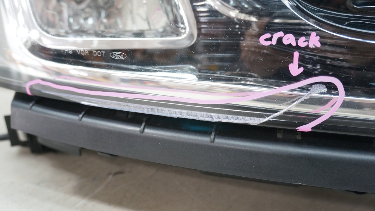 2018-2021 FORD EXPEDITION FRONT RIGHT PASSENGER SIDE HALOGEN HEADLIGHT OEM