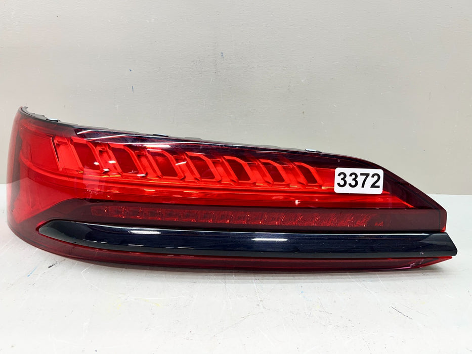 2025-2026 AUDI Q7 SQ7 LH LEFT DRIVER OUTER LED TAIL LIGHT LAMP 4M0.945.075.E