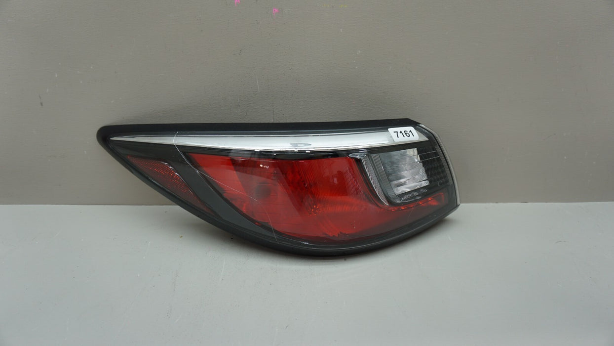 2016-2019 TOYOTA YARIS REAR LEFT DRIVER SIDE TAIL LIGHT OEM 16 17 18 19