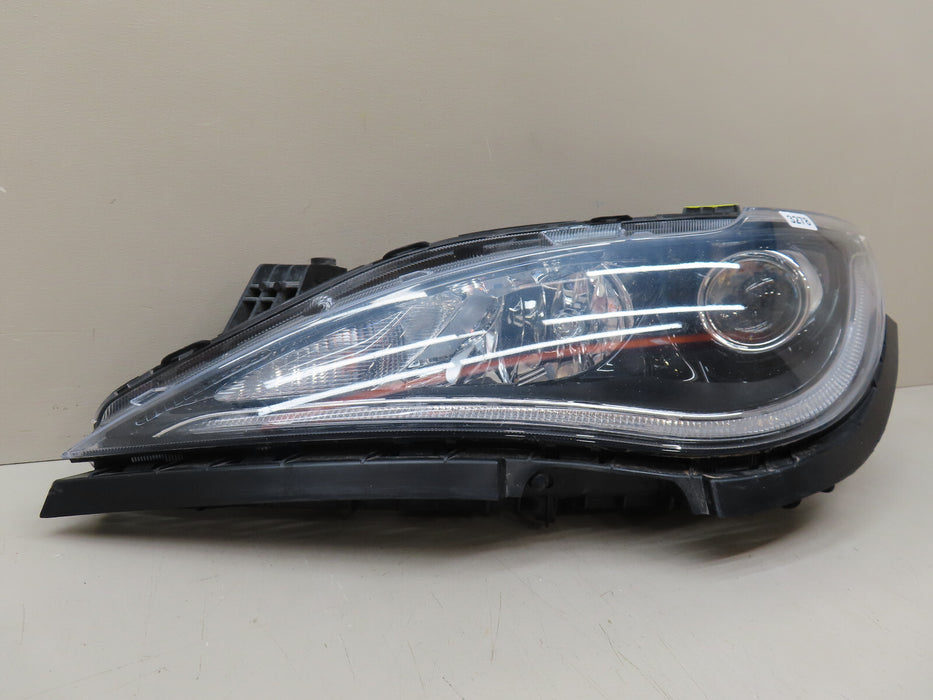 2017-2020 Chrysler Pacifica front left driver side Headlight  Halogen W/ LED OEM
