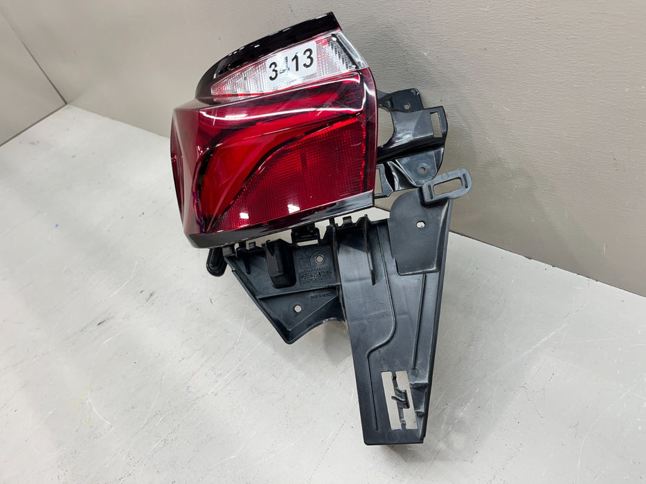 2019-2022 CHEVROLET BLAZER LH LEFT DRIVER OUTER LED TAIL LIGHT LAMP 84584303