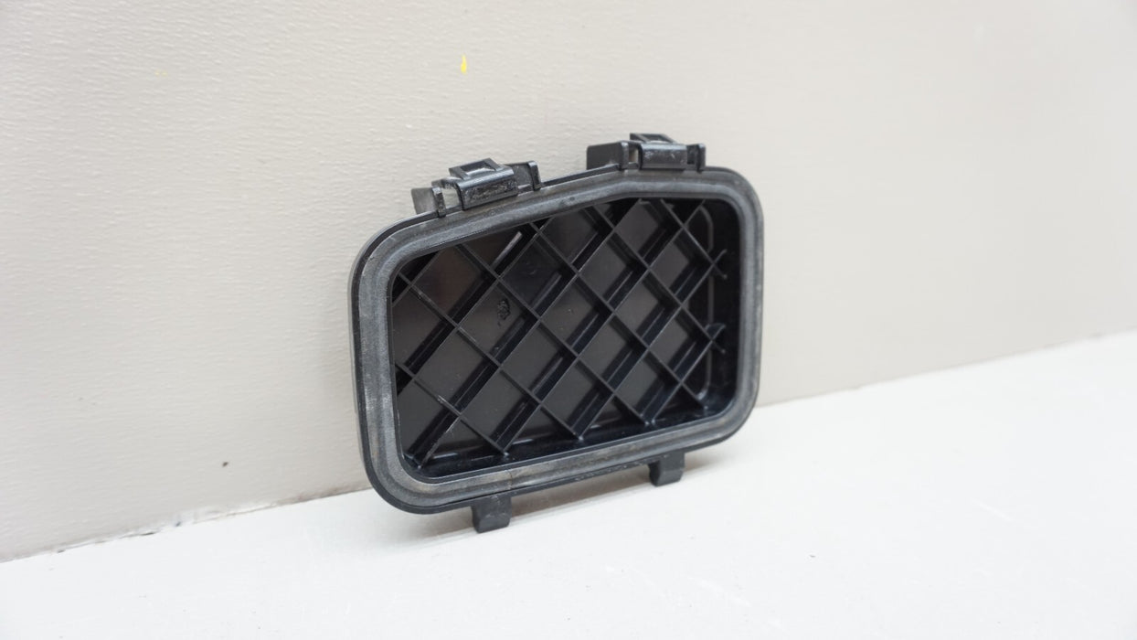 2007-10 PORSCHE CAYENNE 957 FRONT LEFT DRIVER HEADLIGHT HIGH BEAM REAR COVER CAP