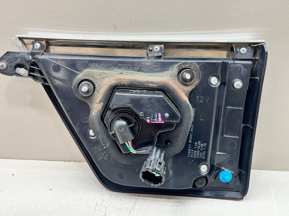 2021-2024 NISSAN ARMADA RH RIGHT PASSENGER OUTER LED TAIL LIGHT 26557 6JF6A