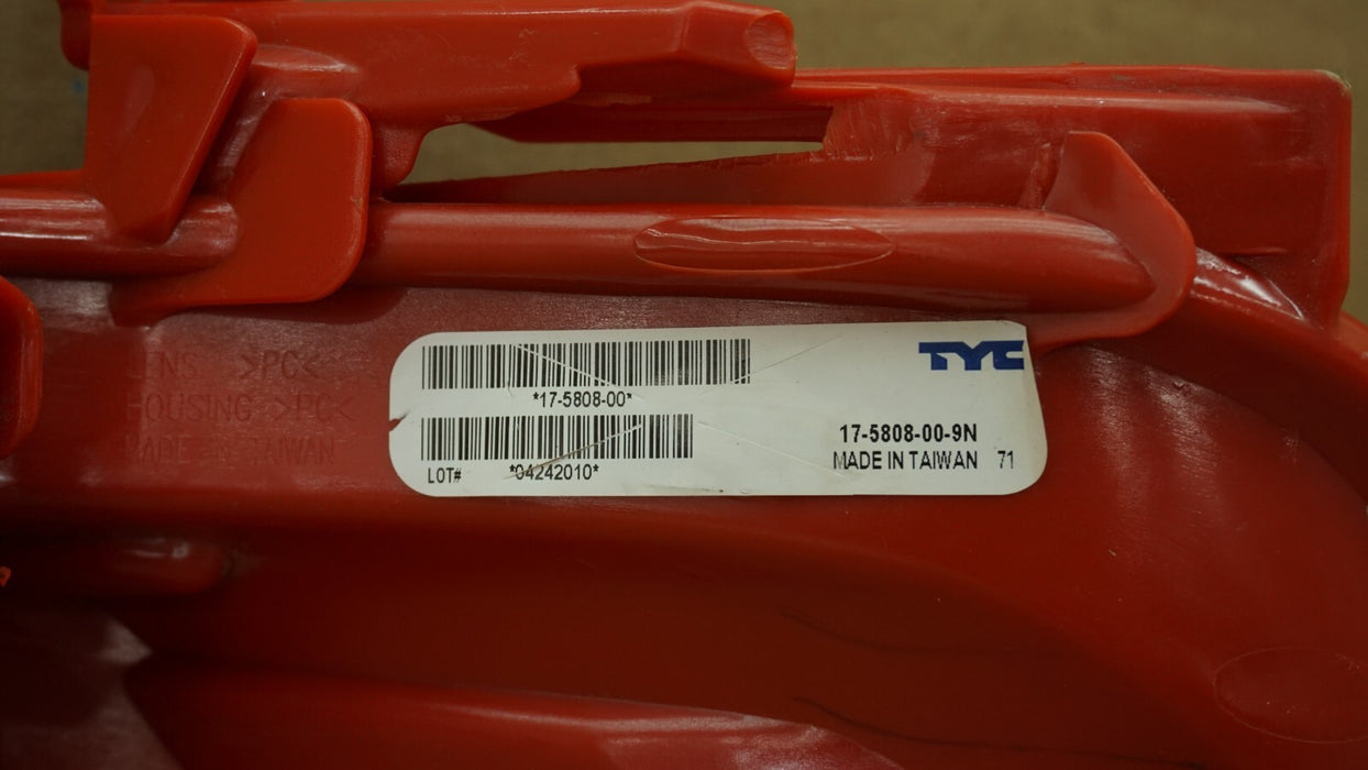2019-2020 HYUNDAI ELANTRA LEFT DRIVER SIDE TAIL LIGHT BUMPER REFLECTOR 175808009