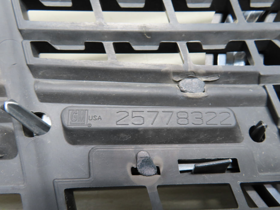 2010 2011 2012 CADILLAC SRX FRONT UPPER GRILLE GRILL CHROME W/EMBLEM 25778321