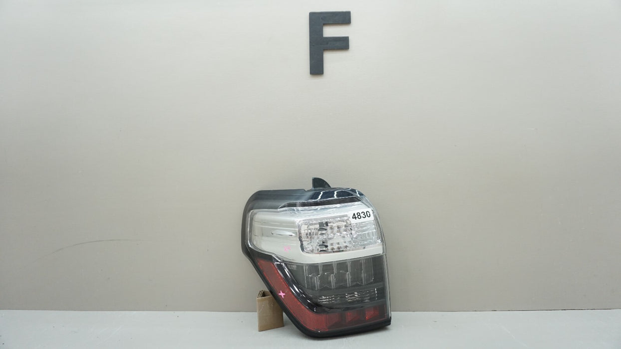 2014-2020 TOYOTA 4RUNNER FRONT LEFT DRIVERS SIDE TAIL LIGHT OEM