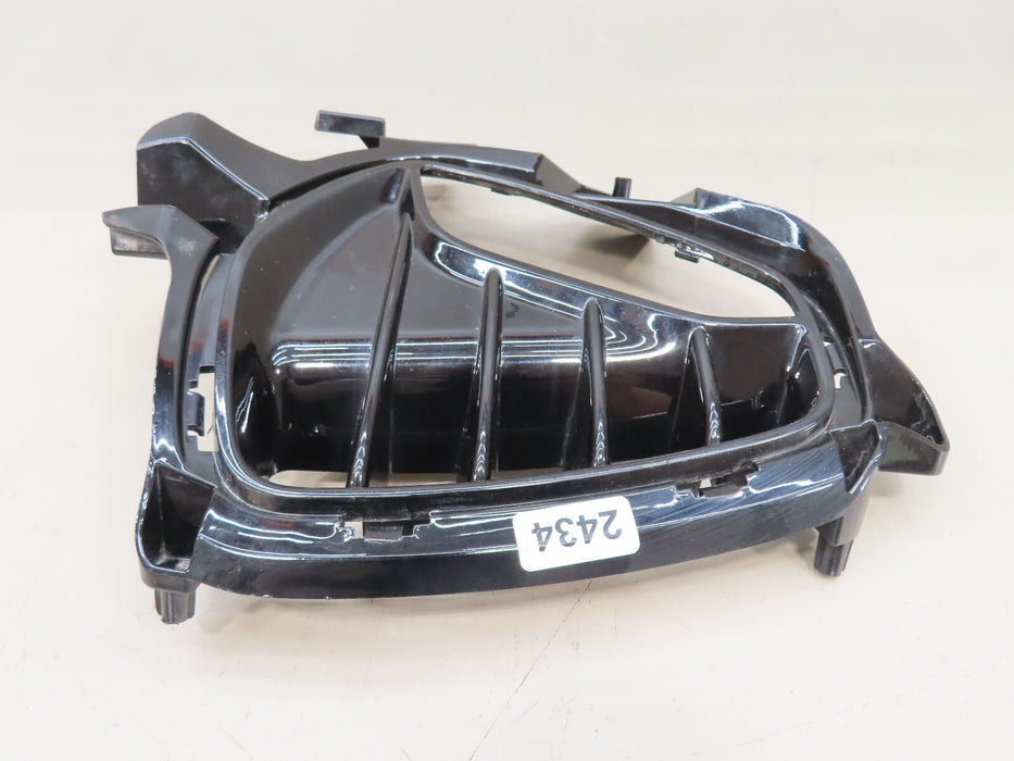 2018-2020 HYUNDAI ELANTRA GT FRONT LEFT DRIVER SIDE FOG LIGHT COVER BEZEL OEM