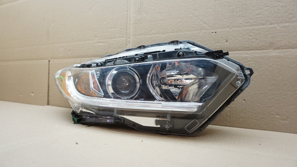 2019-2020 HONDA HR-V RH RIGHT PASSENGER SIDE HALOGEN HEADLIGHT OEM 19 20