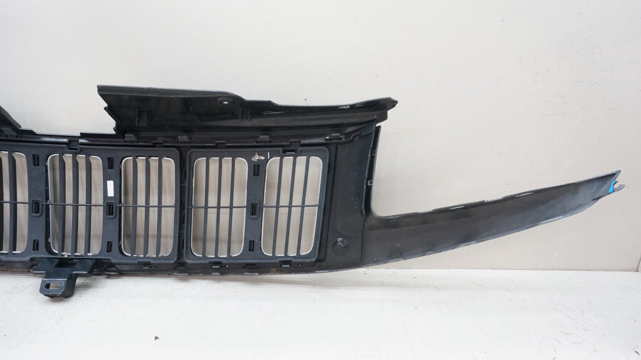 2014-2016 JEEP GRAND CHEROKEE FRONT UPPER CENTER RADIATOR GRILLE OEM 1WL32TRM