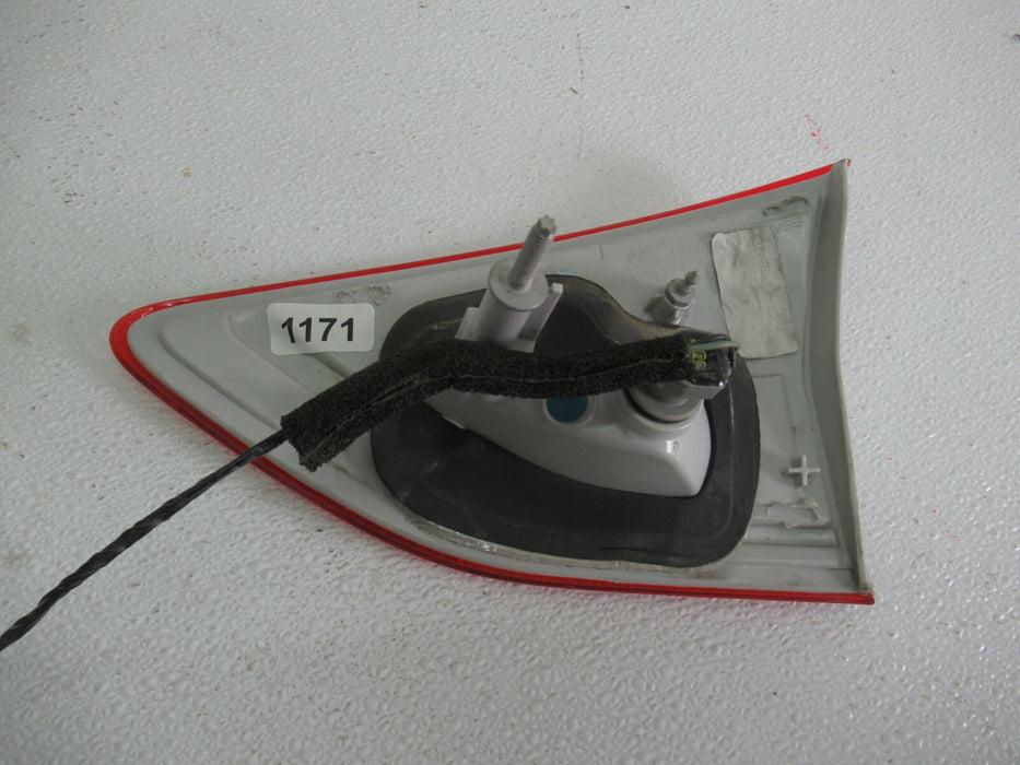 2013-2016 FORD ESCAPE REAR LEFT DRIVER SIDE TAIL LIGHT HALOGEN STOP LAMP OEM