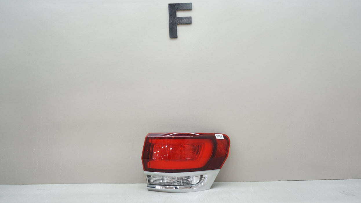 2014-2021 JEEP GRAND CHEROKEE REAR RIGHT PASSENGER SIDE OUTER TAIL LIGHT OEM