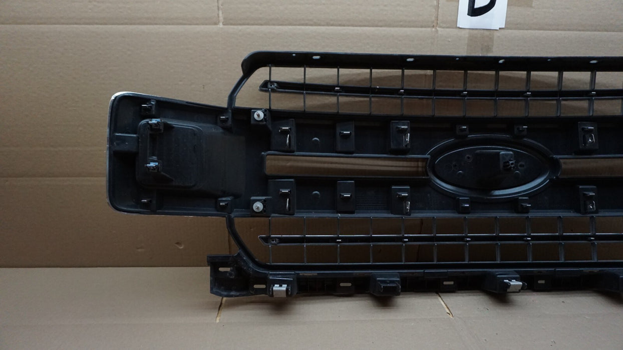 2018 - 2020 FORD F-150 FRONT BUMPER RADIATOR GRILLE GRILL W/ CHROME MOLDING OEM