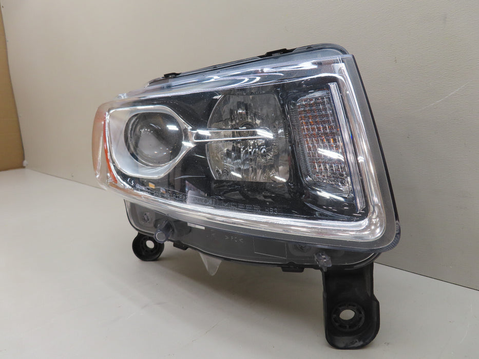 2014 2015 2016 JEEP GRAND CHEROKEE FRONT RIGHT PASSENGER HEADLIGHT HALOGEN OEM