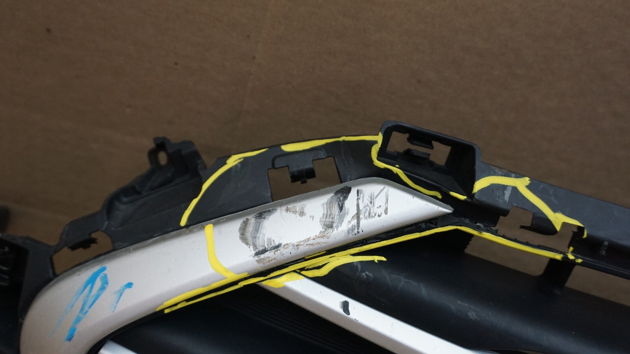 2017-2018 HYUNDAI ELANTRA SEDAN FRONT CENTER GRILLE GRILL 86351-F2000 OEM 17 18