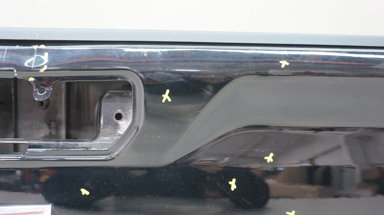 2019-2024 CHEVROLET SILVERADO 1500 REAR UPPER TAIL GATE OEM