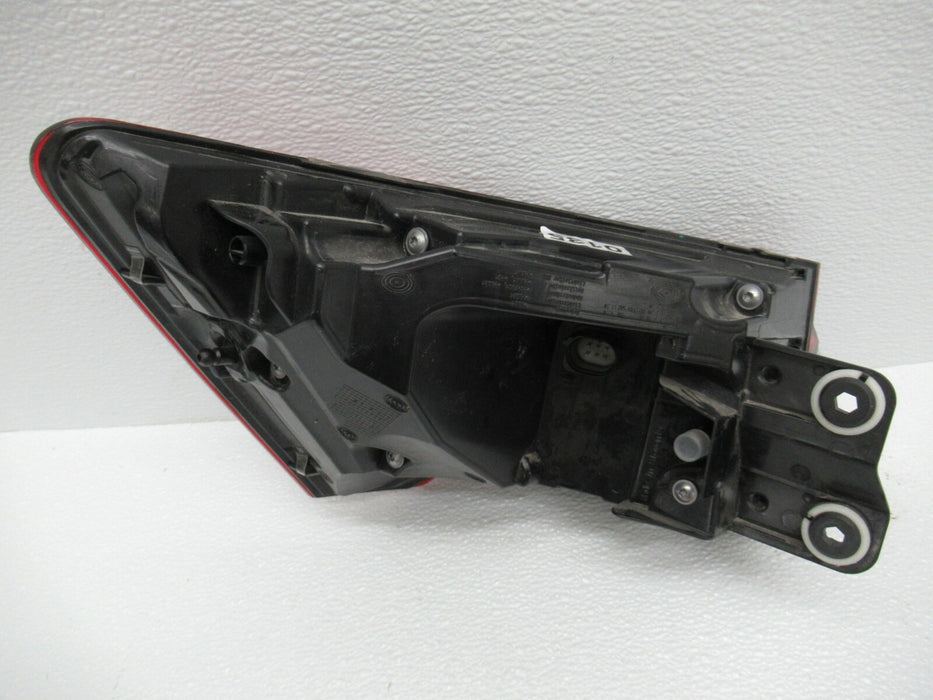 2019 - 2020 AUDI A6 REAR RIGHT PASSENGER SIDE TAIL LIGHT STOP BRAKE LAMP 19 OEM
