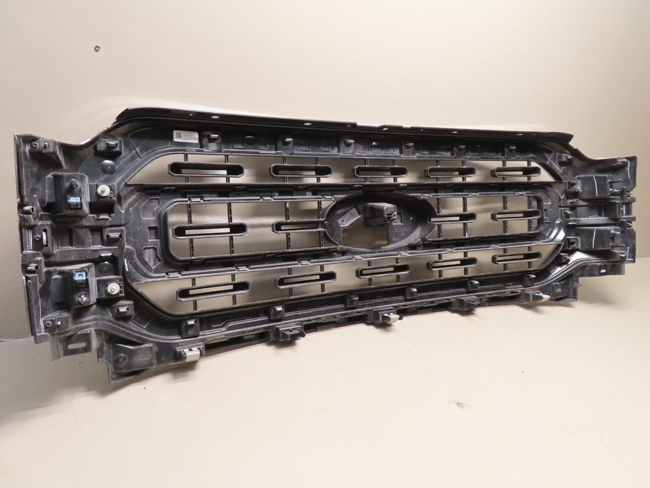 2021 2022 FORD F150 XLT FRONT GRILLE GRILL W/O EMBLEM OEM