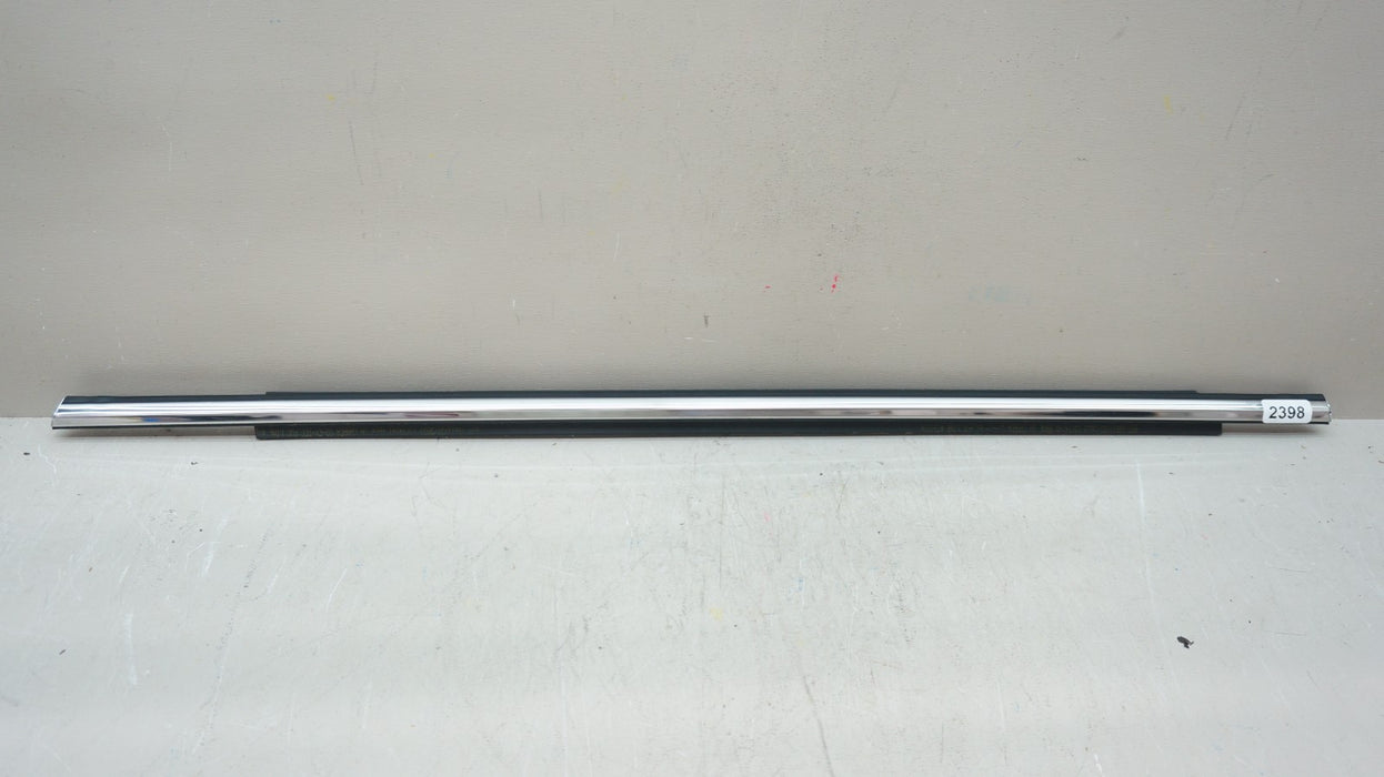 2010-2016 CADILLAC SRX REAR RIGHT DOOR WINDOW BELT MOLDING TRIM OEM 22856933