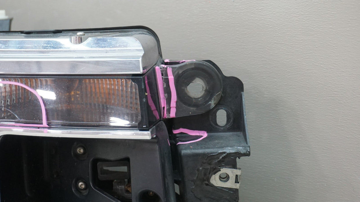 2013-2019 FORD FLEX FRONT RIGHT PASSENGER SIDE HEADLIGHT HALOGEN OEM