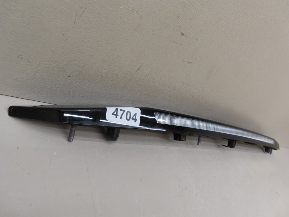 2016-2024 CHEVROLET MALIBU REAR 3RD BRAKE CENTER TAIL LIGHT OEM