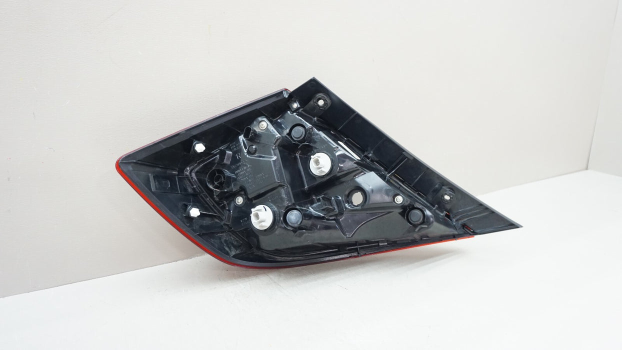 2016-2021 HONDA CIVIC SEDAN REAR RH RIGHT PASSENGER SIDE TAIL LIGHT OEM