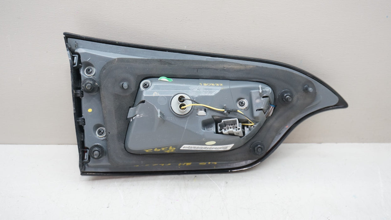 2014-2018 JEEP CHEROKEE REAR RIGHT PASSENGER SIDE INNER TAIL LIGHT OEM