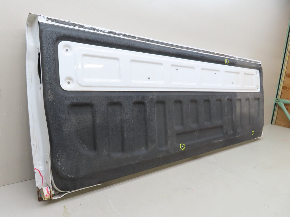 2016-2018 CHEVROLET SILVERADO 1500 2500 3500 HD REAR TAILGATE W/ EMBLEM OEM