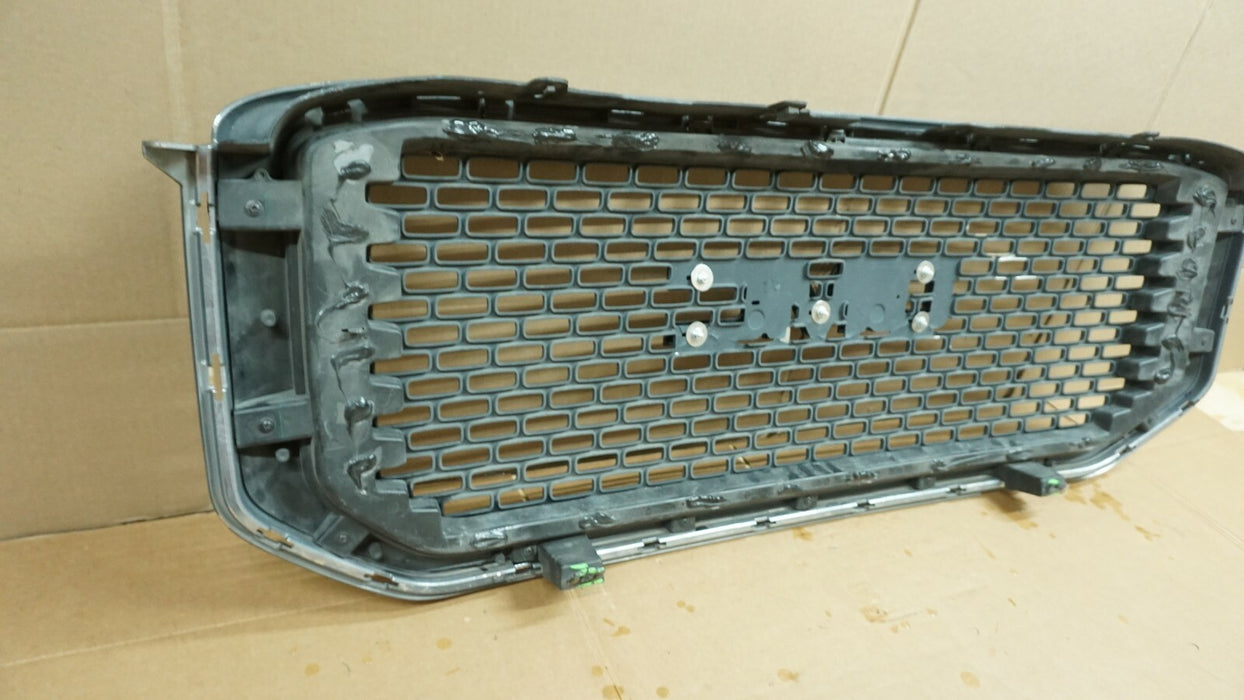2015-2017 GMC YUKON FRONT RADIATOR GRILL GRILLE COVER PANEL 22936420 OEM