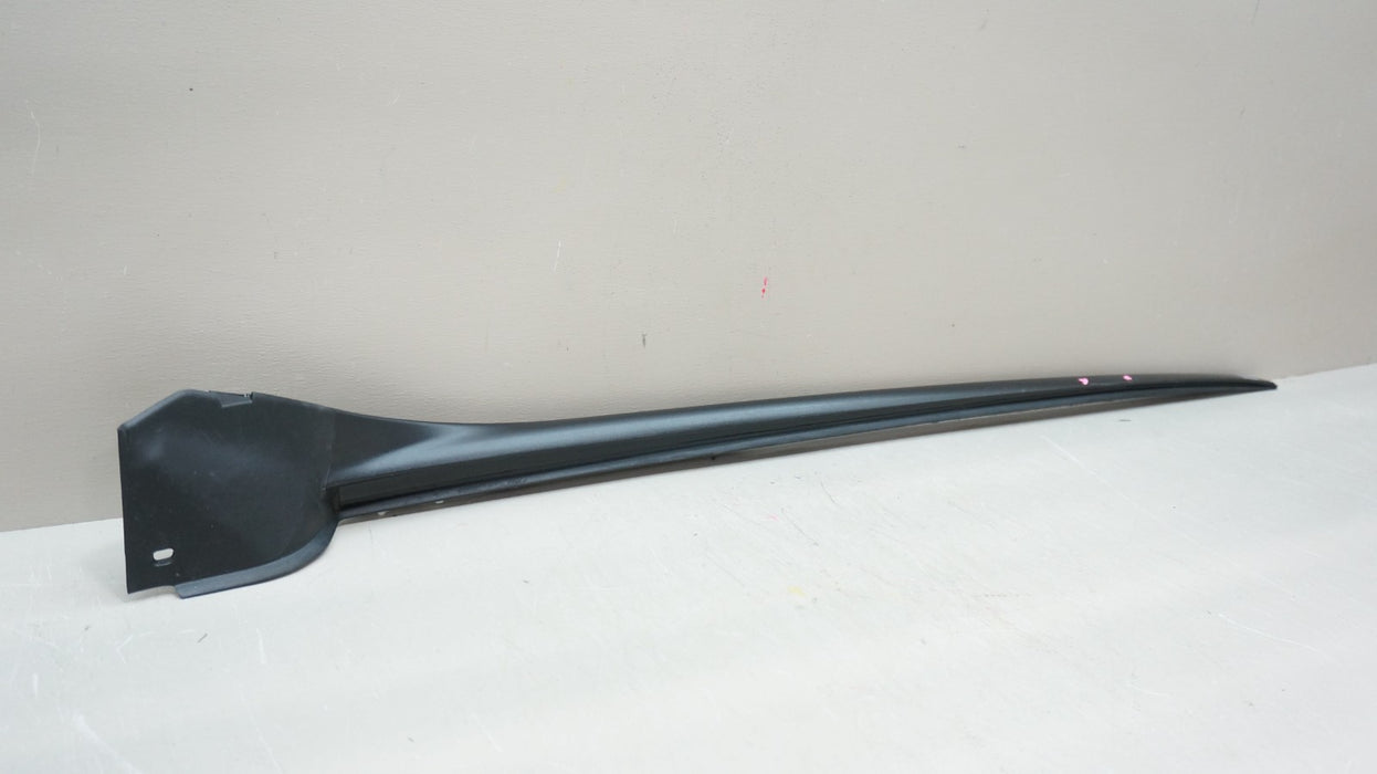 2019-2024 HONDA PASSPORT FRONT RIGHT WINDSHIELD PILLAR MOLDING OEM 73152-TG7-A02