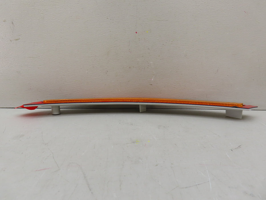 2014-2017 BMW X5 FRONT BUMPER RIGHT PASSENGER SIDE REFLECTOR OEM 63147290094
