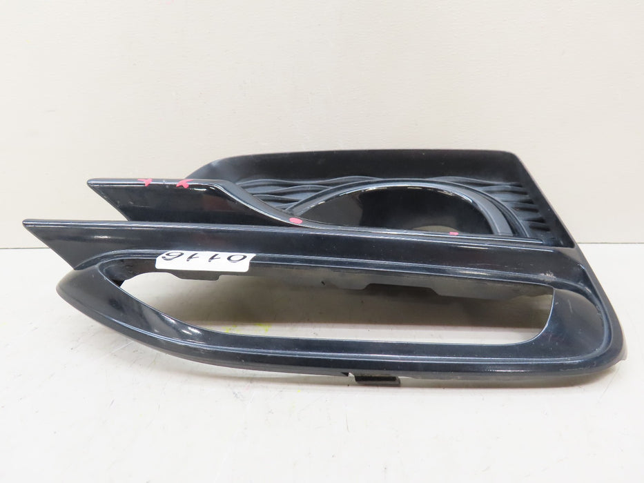 2014-2017 INFINITI Q50 FRONT RIGHT PASSENGER SIDE FOG LIGHT BEZEL OEM