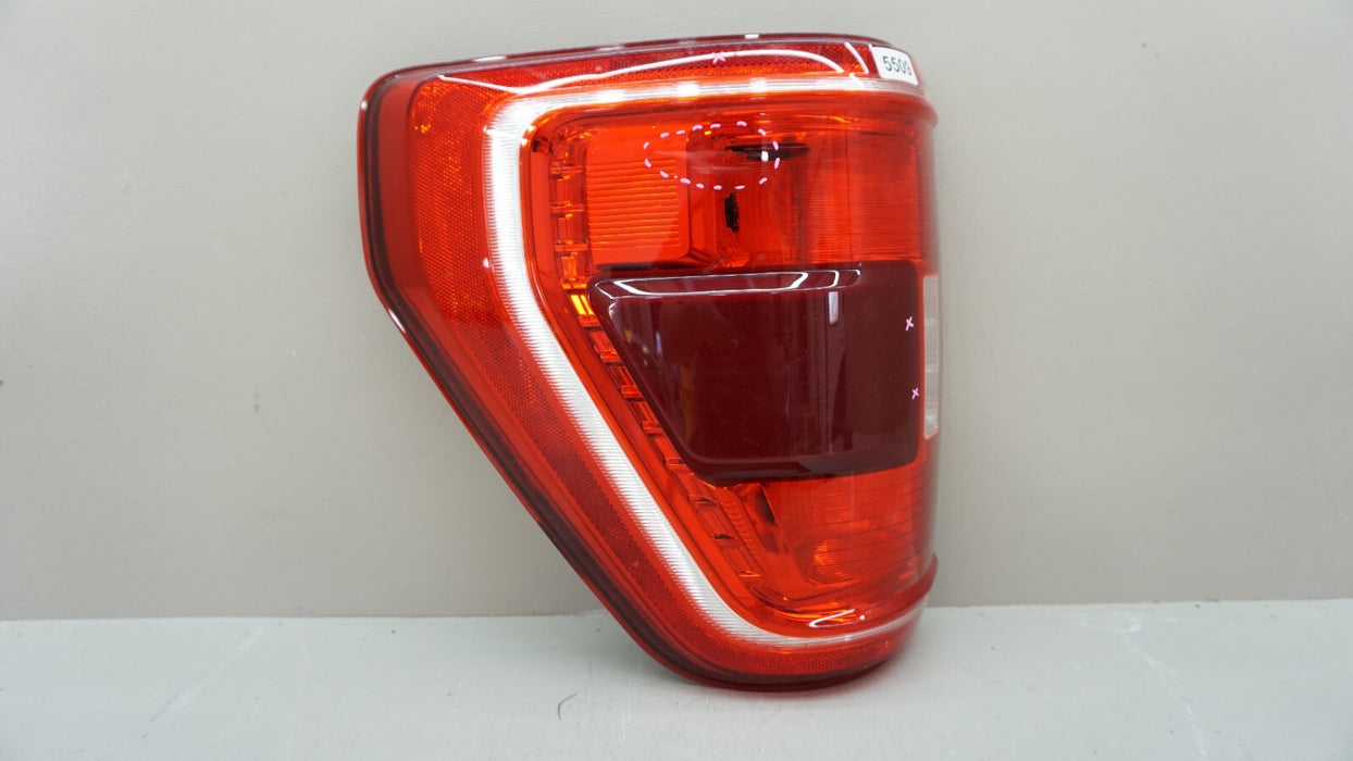 2021-2023 FORD F150 F-150 XLT REAR LH LEFT DRIVER SIDE TAIL LIGHT OEM
