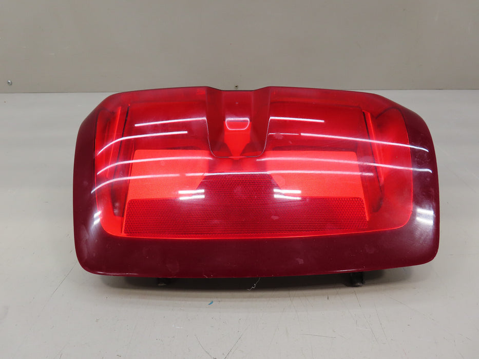 2016-2018 CHEVROLET SILVERADO 1500 REAR LEFT DRIVER SIDE TAIL LIGHT OEM 84066478