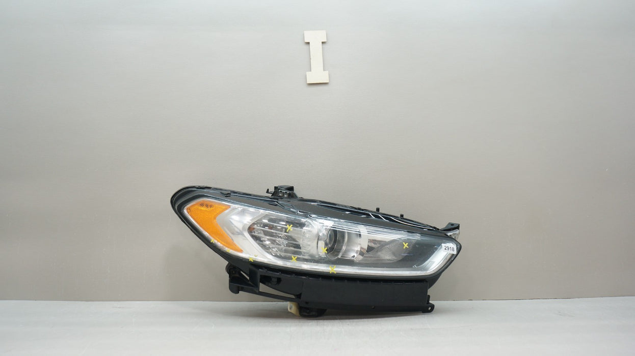 2013-2016 FORD FUSION FRONT RIGHT SIDE HALOGEN HEADLIGHT OEM DS73-13W029-CD