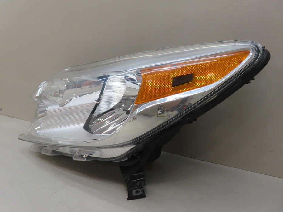 2014-2016 NISSAN VERSA NOTE FRONT RIGHT PASSENGER HEADLIGHT HALOGEN OEM 9373