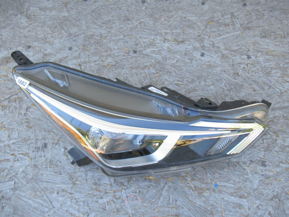 2020-2021 NISSAN VERSA FRONT RIGHT PASSENGER SIDE HEADLIGHT HALOGEN LAMP OEM