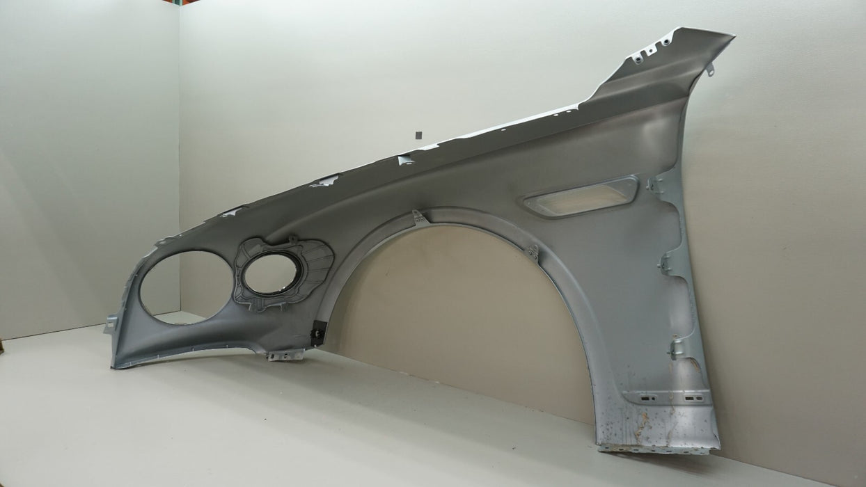 2020-2023 BENTLEY FLYING SPUR SEDAN RH FRONT RIGHT PASSENGER FENDER OEM