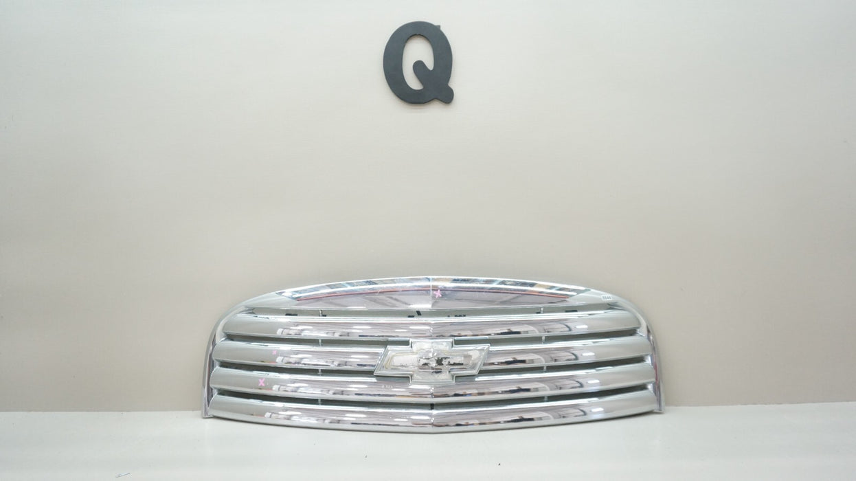 2006-2011 CHEVROLET HHR FRONT BUMPER RADIATOR CHROME GRILLE OEM