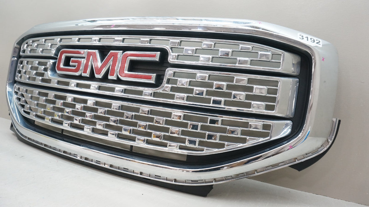 2017-2019 GMC GM ACADIA DENALI CHROME FRONT GRILLE OEM 84378394