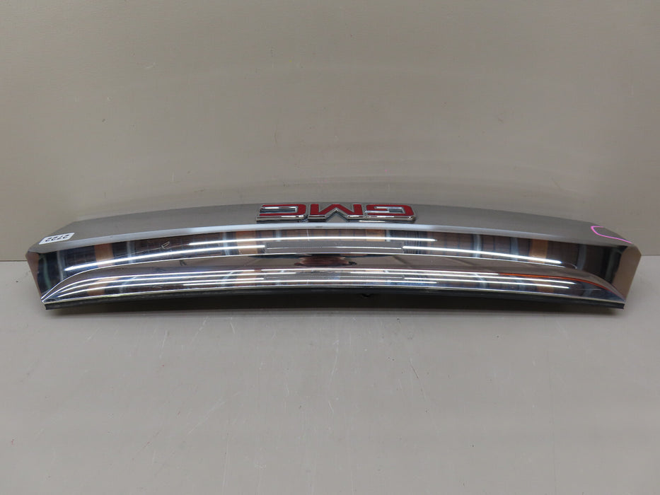 2010-2015 GMC TERRAIN REAR TAIL GATE MOLDING TRIM W/CAMERA OEM 23188128