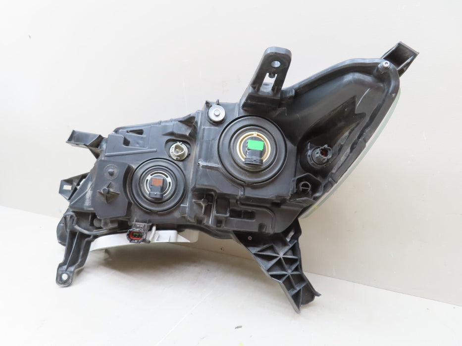 2017-2019 NISSAN PATHFINDER FRONT RIGHT PASSENGER HEADLIGHT LAMP HALOGEN OEM