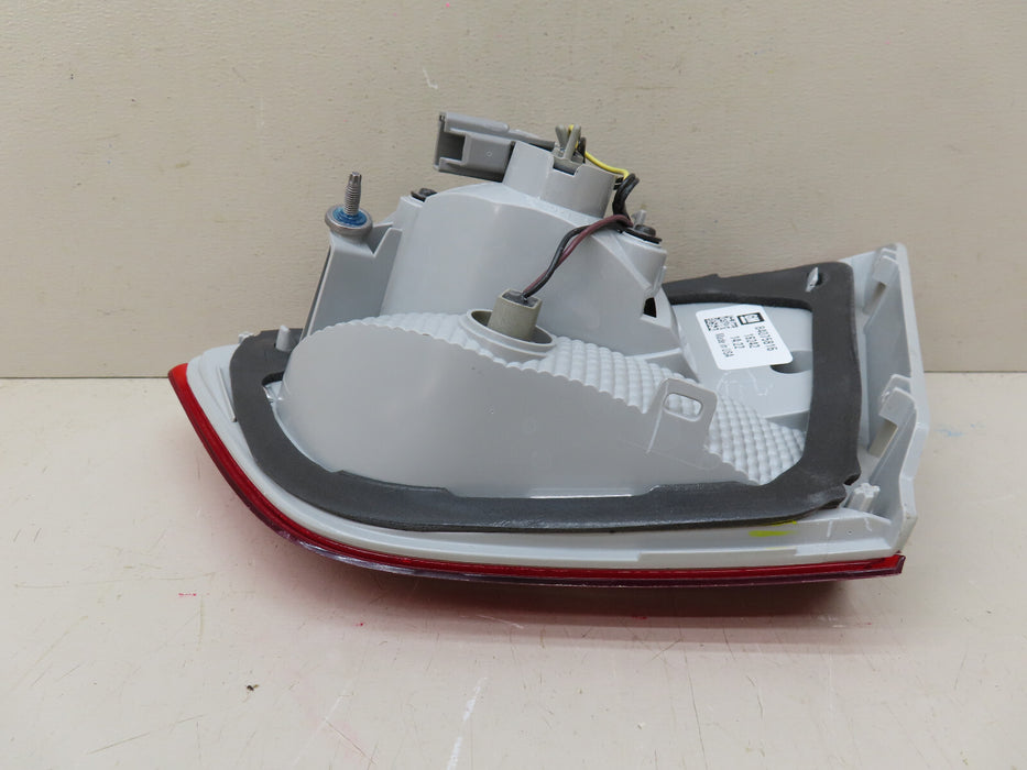 2016-2019 CHEVROLET CRUZE REAR LEFT DRIVER TAIL LIGHT INNER OEM 84075816
