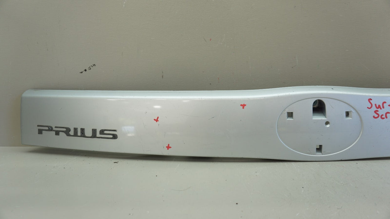 2010-2015 TOYOTA PRIUS REAR TAILGATE LIFTGATE MOLDING COVER TRIM OEM 76801-47070