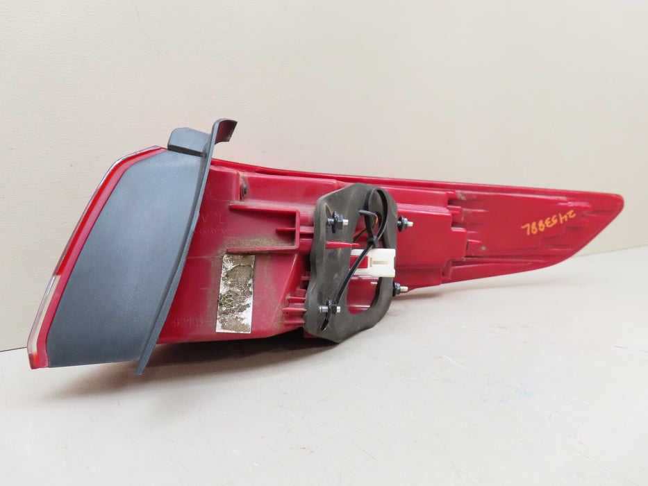 2016-2020 KIA OPTIMA REAR LEFT DRIVER SIDE OUTER TAIL LIGHT OEM 92401-D4