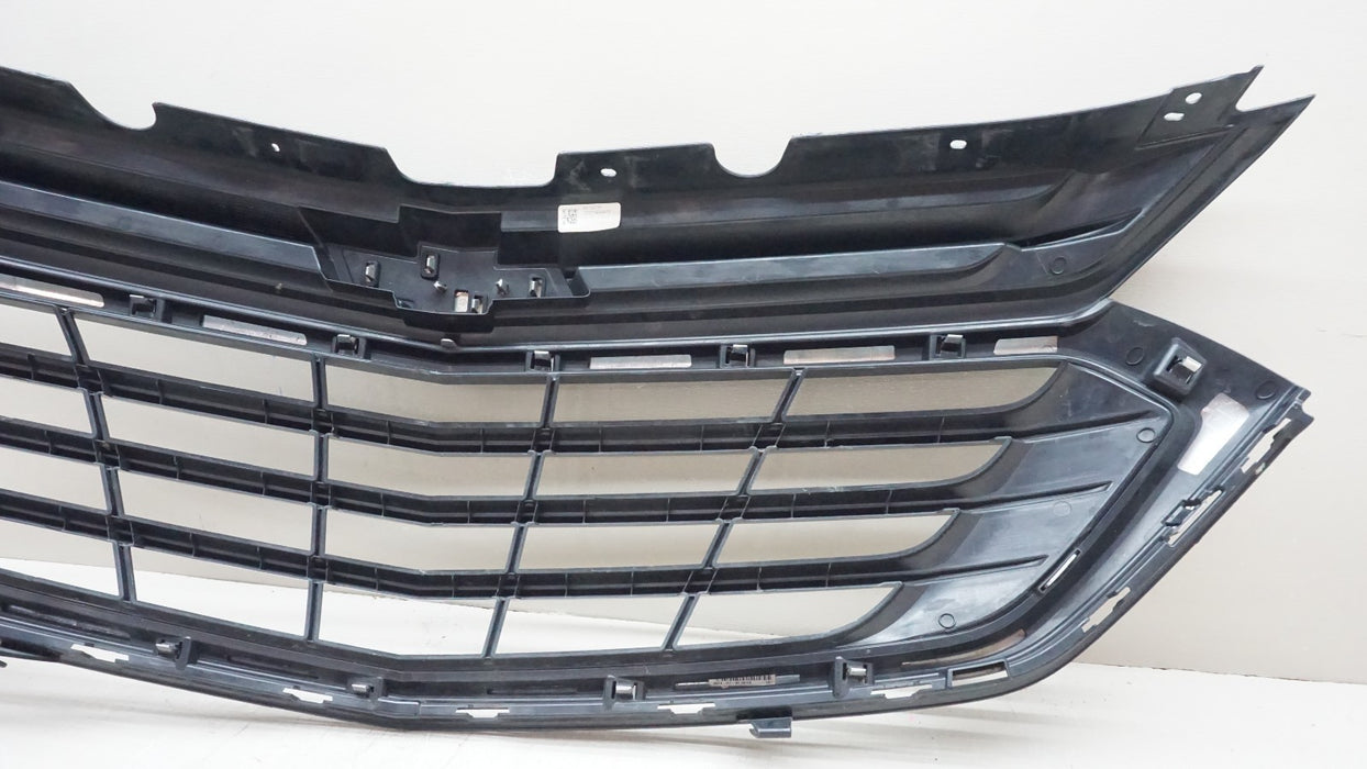 2018-2021 CHEVROLET EQUINOX FRONT BUMPER GRILLE OEM 84150748