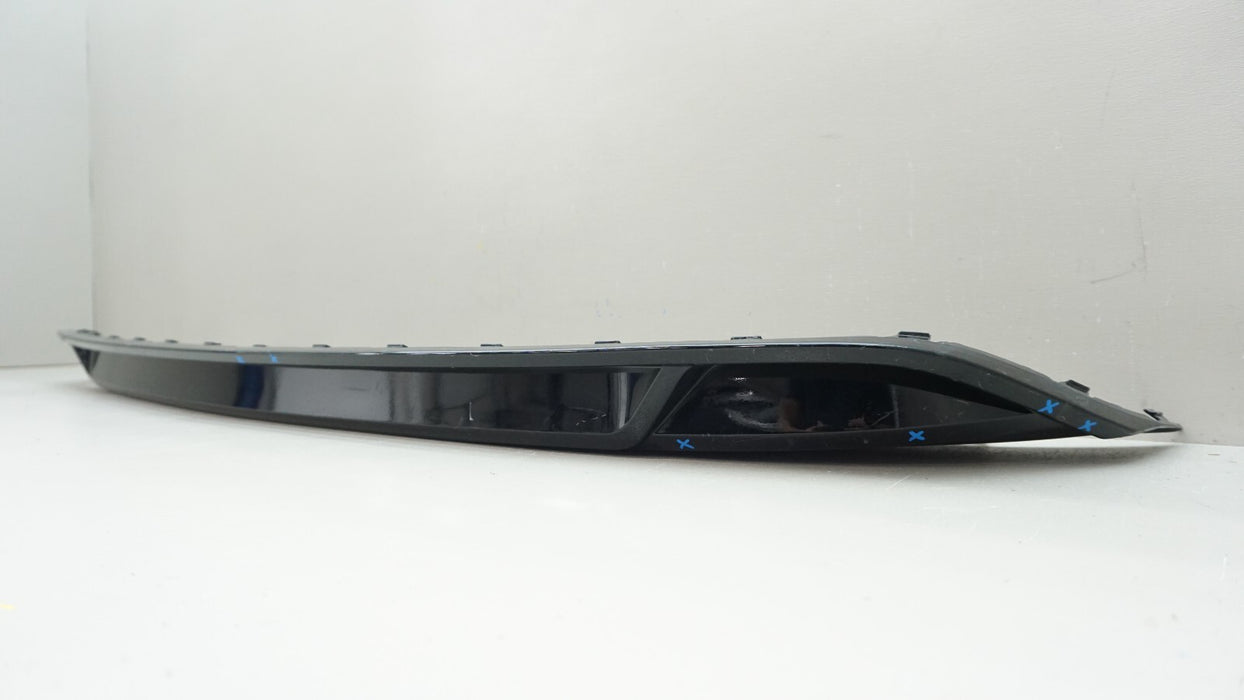 2016-2019 VOLKSWAGEN PASSAT REAR LOWER BUMPER VALANCE COVER 561807521G OEM