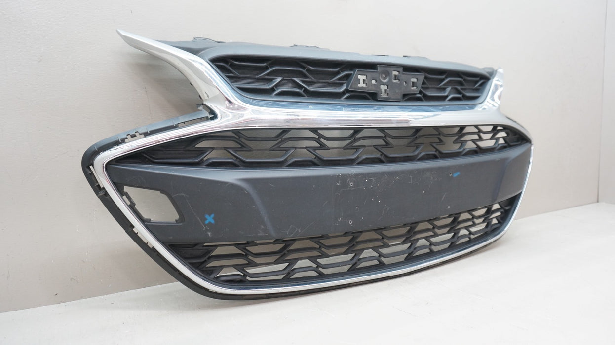 2019-2022 CHEVROLET SPARK FRONT RADIATOR GRILLE GRILL 42651733 OEM