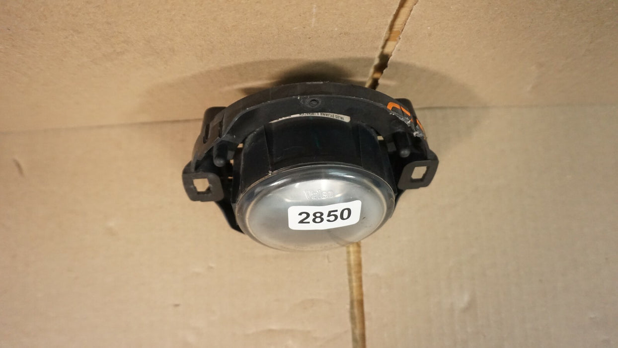 2005-2015 NISSAN FRONTIER FRONT LEFT OT RIGHT HALOGEN FOG LIGHT LAMP OEM