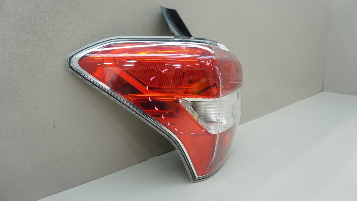 2014-2018 SUBARU FORESTER REAR LEFT DRIVERS SIDE TAIL LIGHT 84201-SG051 OEM