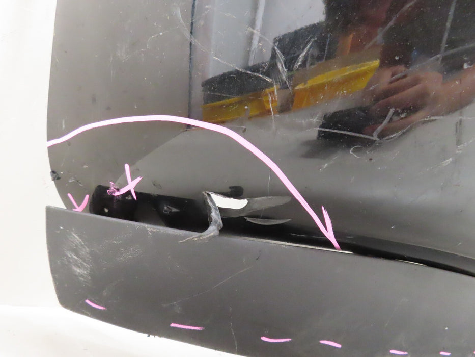 2007-2014 GMC YUKON DENALI FRONT BUMPER COVER W/ AIR DEFLECTOR OEM 25890755